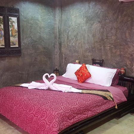 Angels Chambres D'Hotes Rong Sak Exterior photo